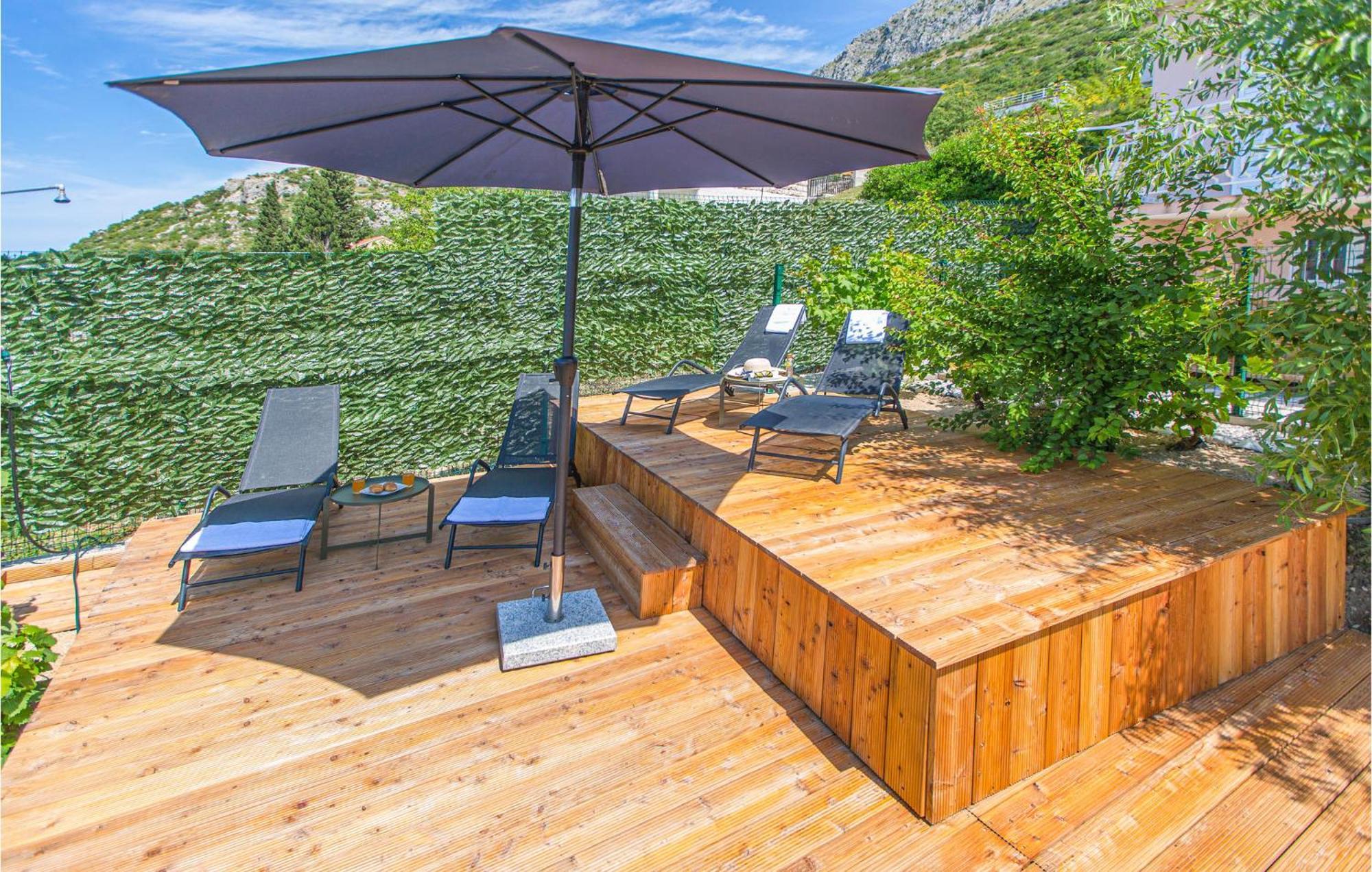 3 Bedroom Lovely Home In Plat Mlini Esterno foto
