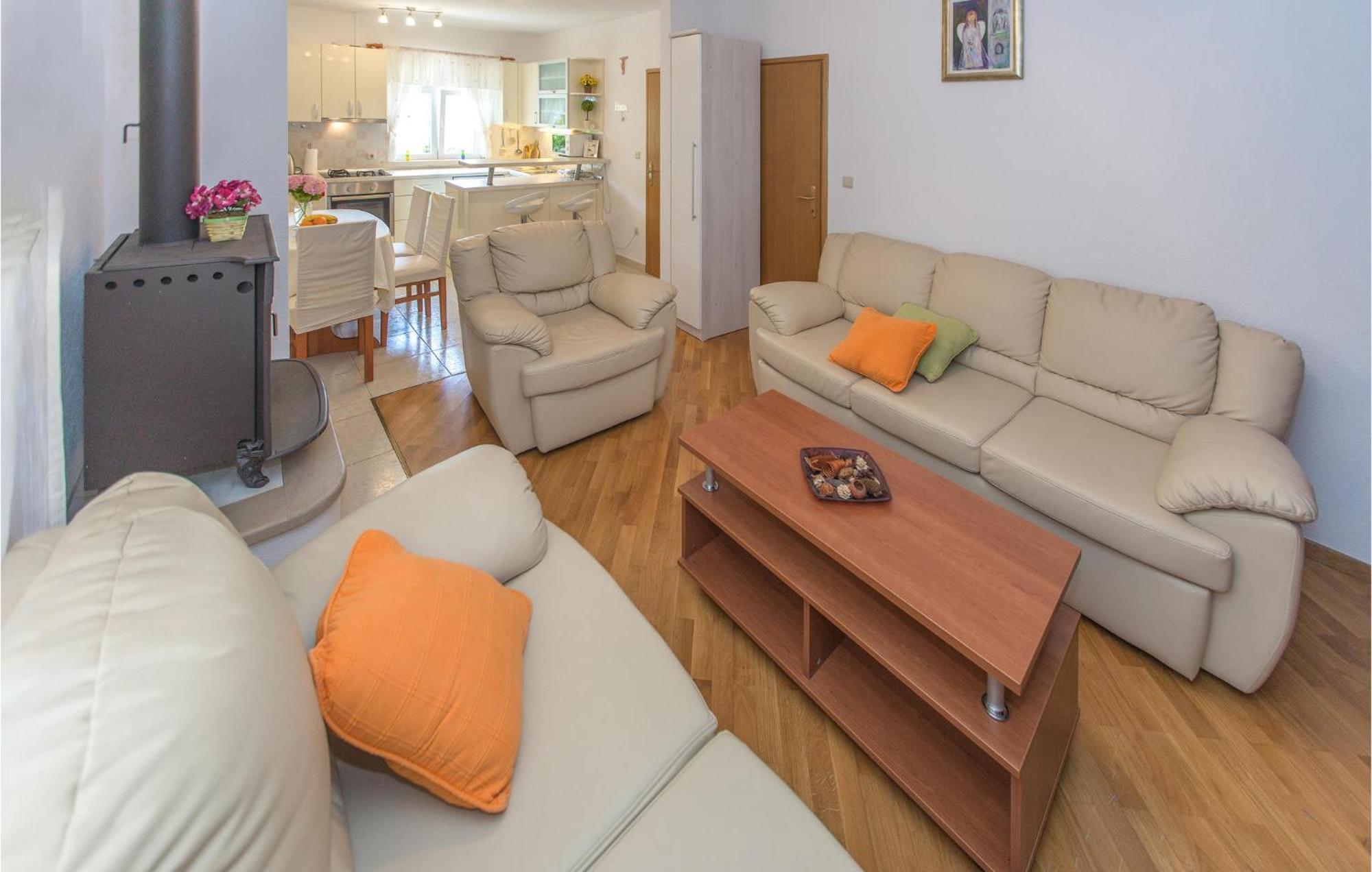 3 Bedroom Lovely Home In Plat Mlini Esterno foto