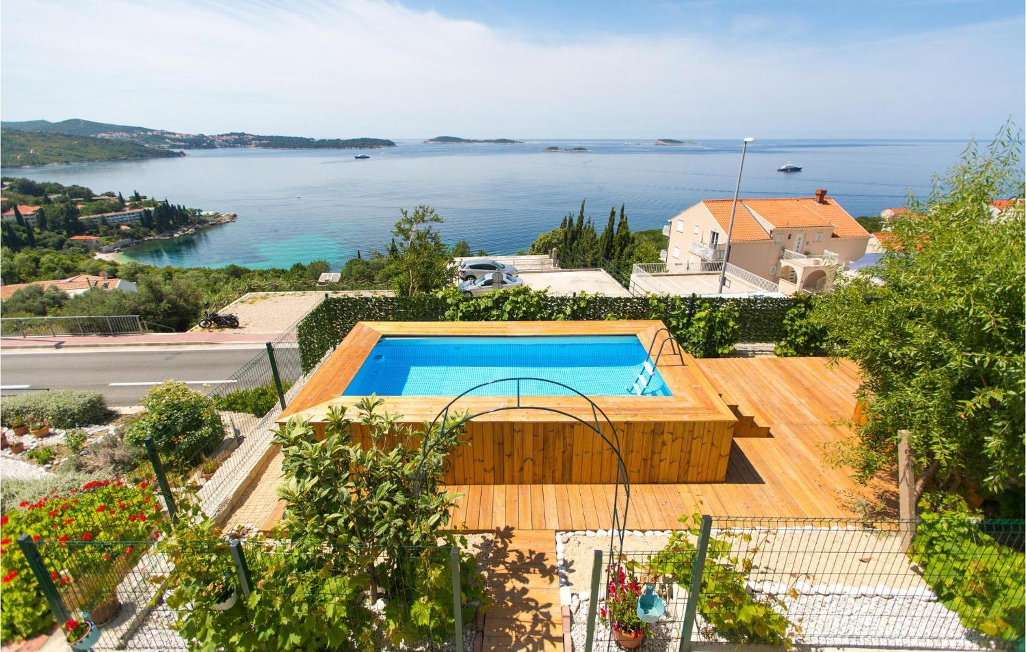 3 Bedroom Lovely Home In Plat Mlini Esterno foto