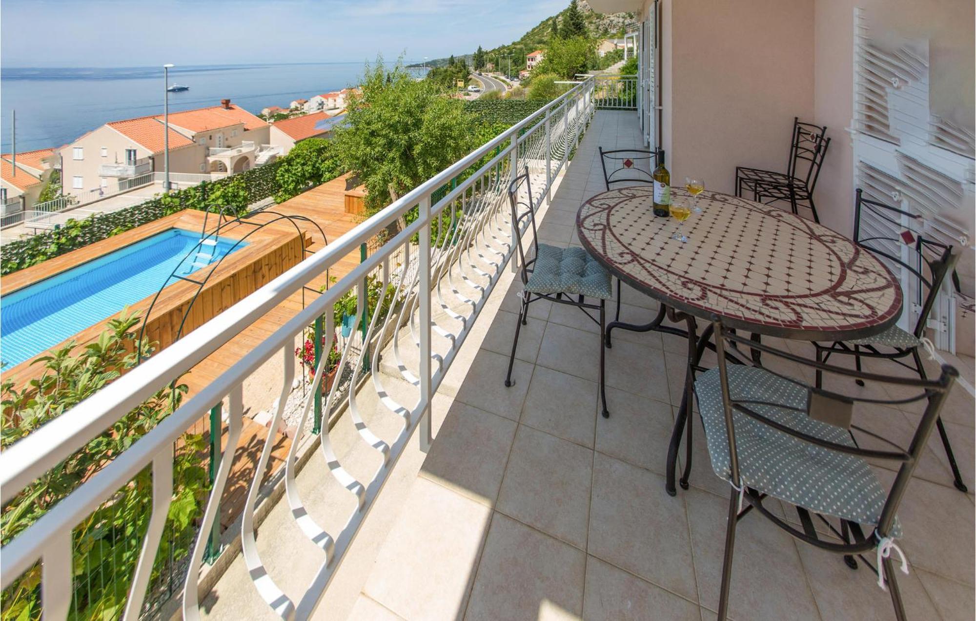 3 Bedroom Lovely Home In Plat Mlini Esterno foto