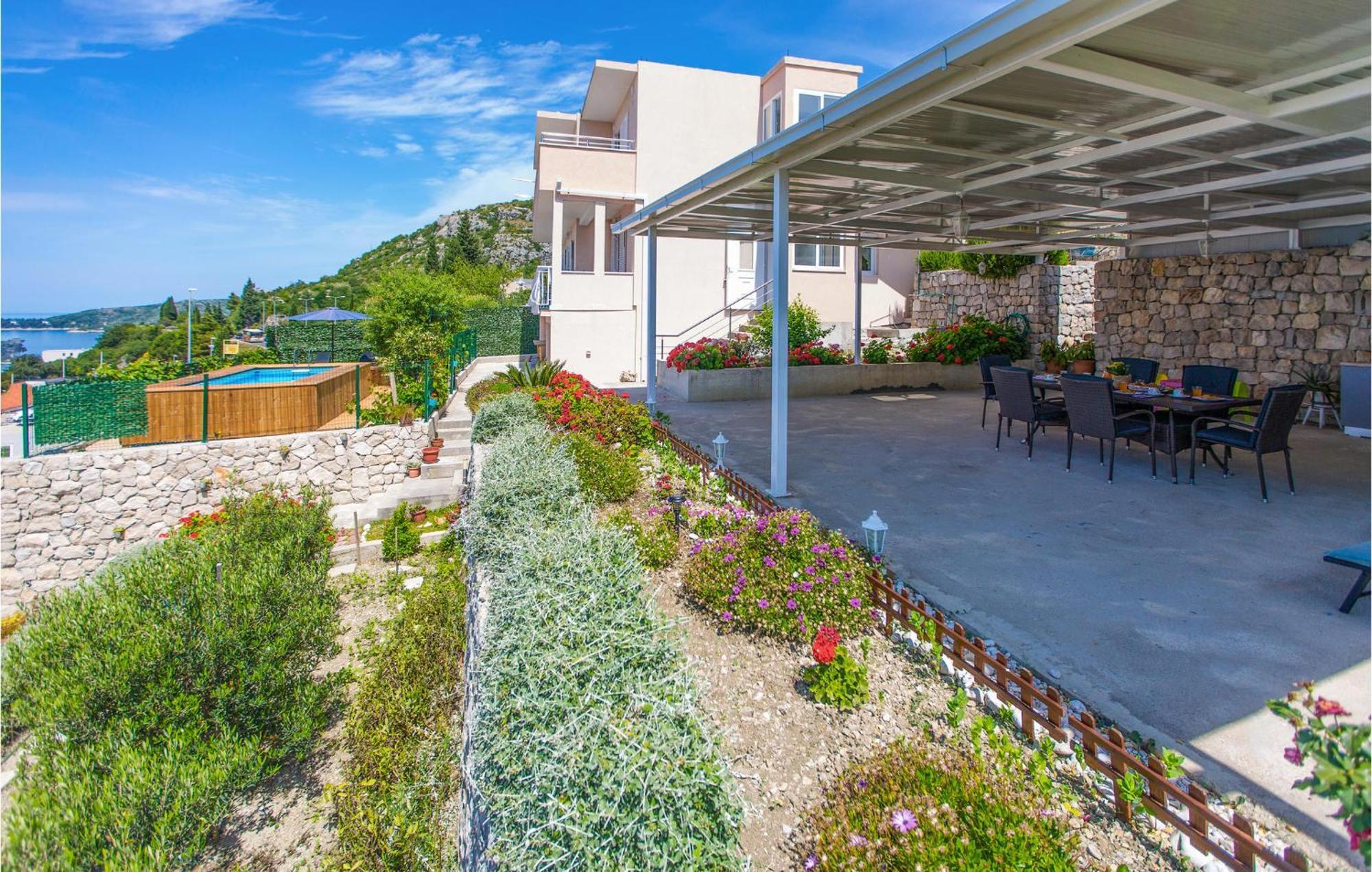3 Bedroom Lovely Home In Plat Mlini Esterno foto